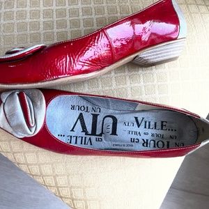 Un Tour En Vie women's shoes flat